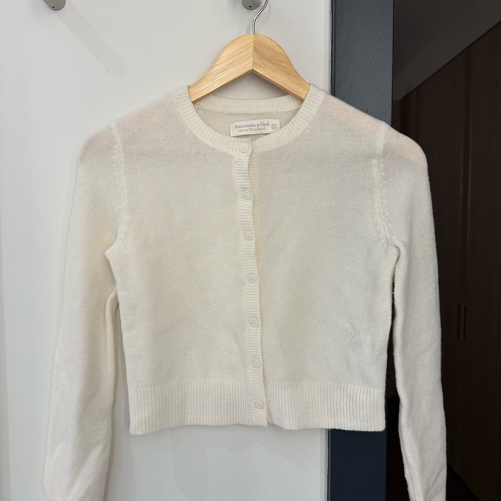 Abercrombie Merino Wool-Blend Slim Crew Cardigan